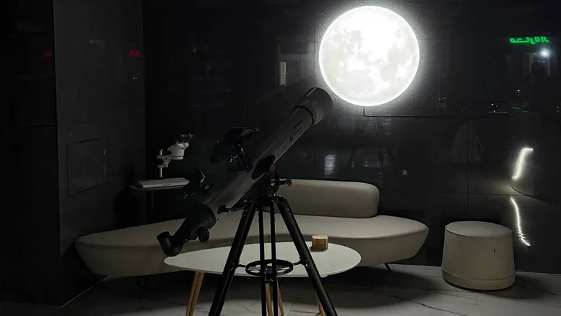 telescope in Dubai